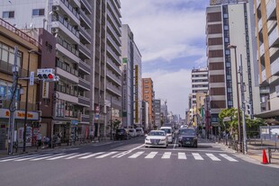 日本城市街道街景