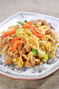 泡菜炒肥肠