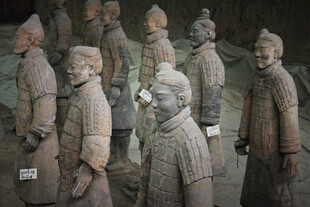 秦兵马俑阵列