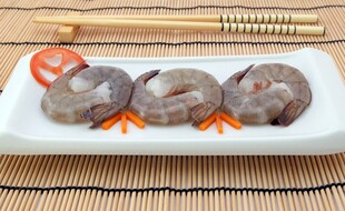 日式寿司虾饺摆盘美食