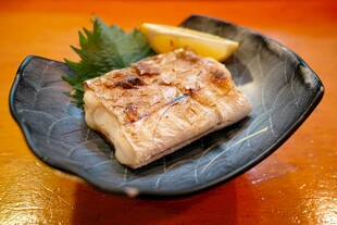 日式烤银鳕鱼摆盘精致