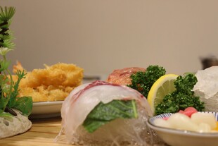 多样日式寿司拼盘美食