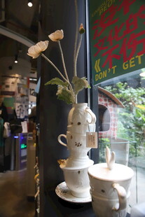 创意陶瓷摆件展示