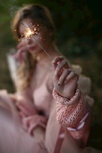 手持仙女棒的梦幻少女