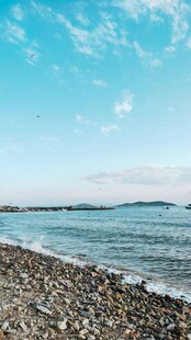 海边碎石滩
