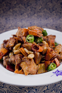 美味香辣炒鸡块