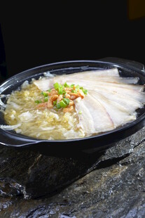 美味酸菜白肉煲