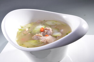 肉片丝瓜汤