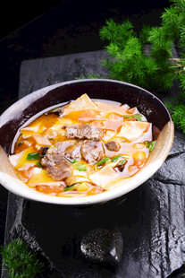 酸汤牛肉面片