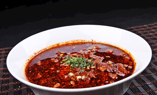 麻辣鲜香的红油水煮牛肉