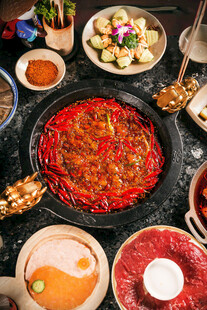 丰盛火锅美食盛宴