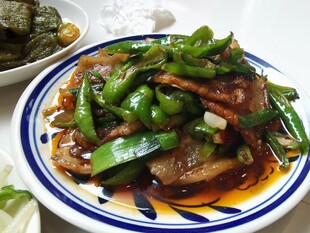 青椒炒五花肉