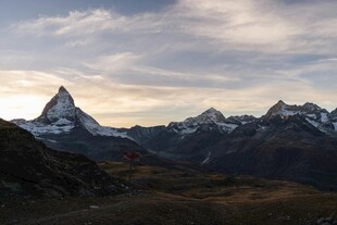 马特洪峰壮丽山景