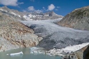 壮丽雪山冰川湖泊景观