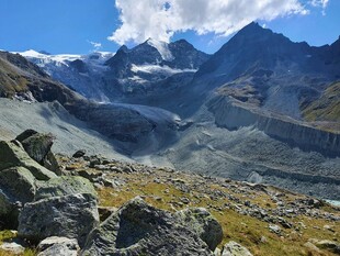 壮丽高山景观