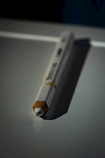 白色细长物体特写