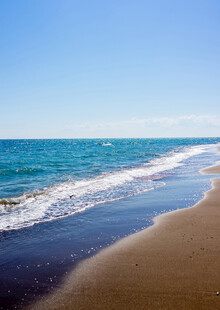 美丽海滨沙滩海浪景观
