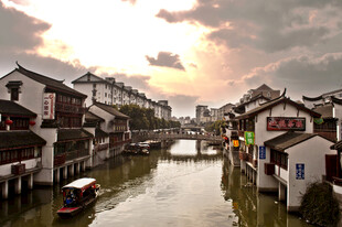 江南水乡黄昏美景