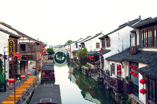 江南水乡古街河道美景