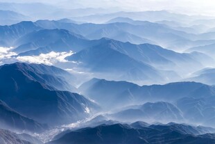 壮丽群山