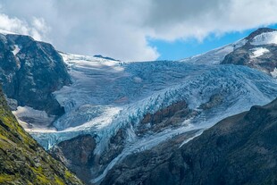 壮丽雪山