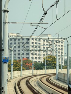 城市轨道交通轨道与建筑