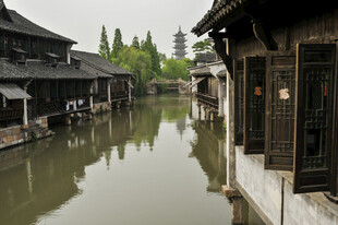 江南水乡古巷河道美景