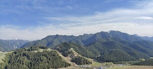 壮丽山峦风景