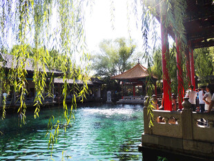 江南水乡河畔典雅景致