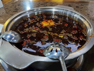 麻辣鲜香的特色火锅锅底
