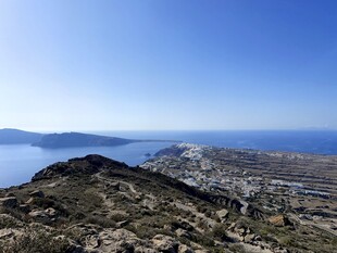 山顶俯瞰壮阔海景