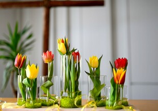 多彩郁金香花瓶装饰摆件