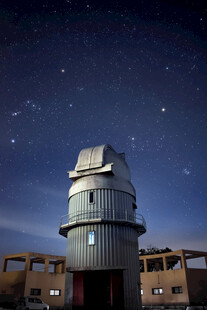 夜空下天文台