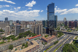 城市繁华天际线景观