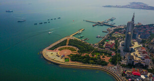 海滨城市美丽全景风光
