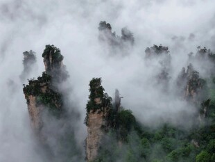 山峦云海