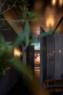 室内温馨灯光绿植场景