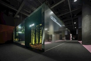 现代玻璃展示空间设计