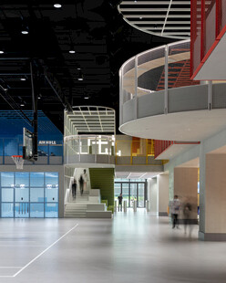 现代时尚的室内公共空间
