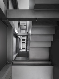 现代简约风格室内楼梯空间