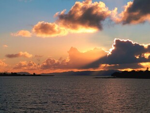 海上壮丽日落美景