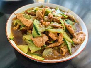 黄瓜肉片美味菜肴