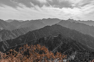 秋日长城山脉壮丽景观