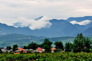 山间村落美景