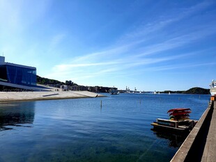 宁静海滨码头优美风景
