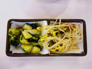 凉拌黄瓜豆芽拼盘