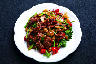野山椒香菜牛肉