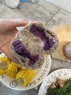 紫薯燕麦包