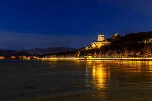 河畔夜景