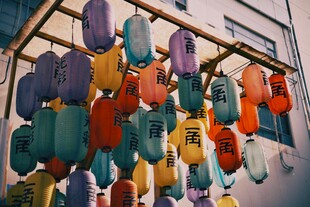 多彩袜子挂架展示